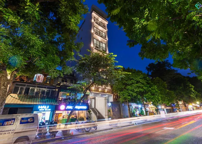 Beryl Signature Hotel & Travel